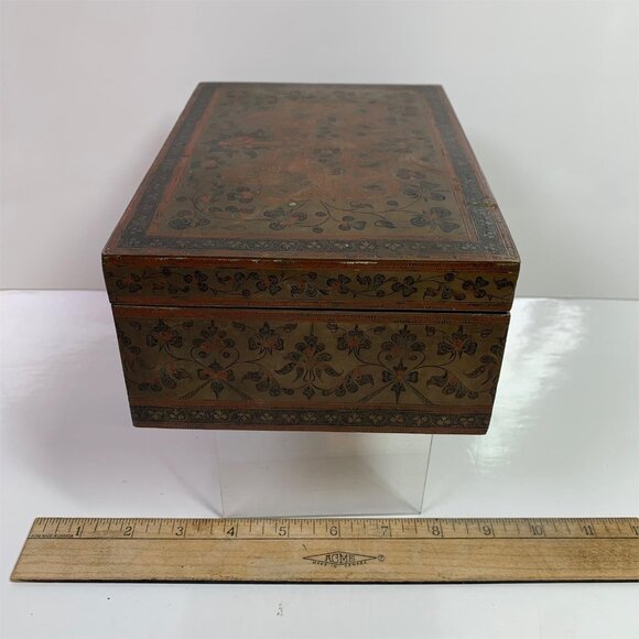 Vintage French Brass Jewelry/Storage Box Lined With Velvet- Beautiful Details! - Picture 5 of 9